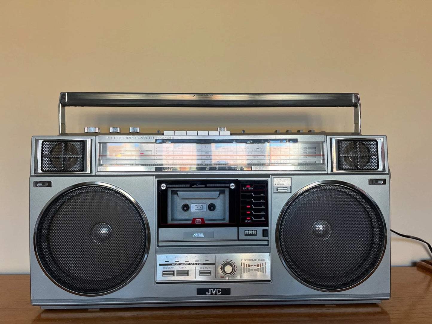 JVC RC-M50 Boombox. Radio Cassette
