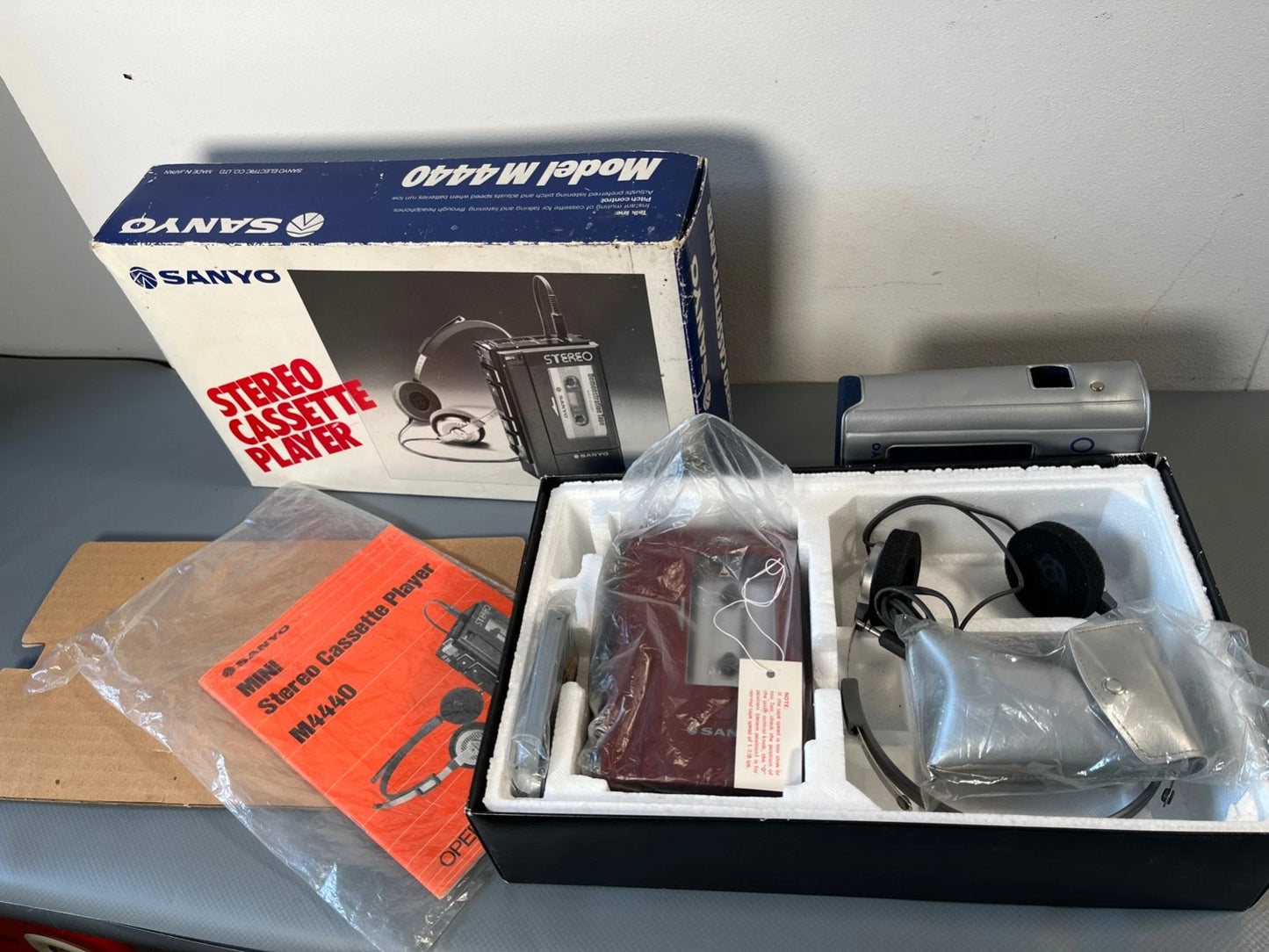 Sanyo M4440 Cassette Walkman Personal Stereo, Boxed