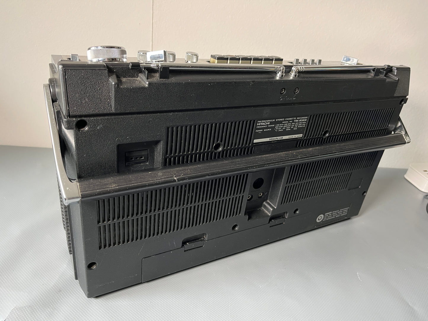 Hitachi TRK-8080 Boombox. Radio Cassette