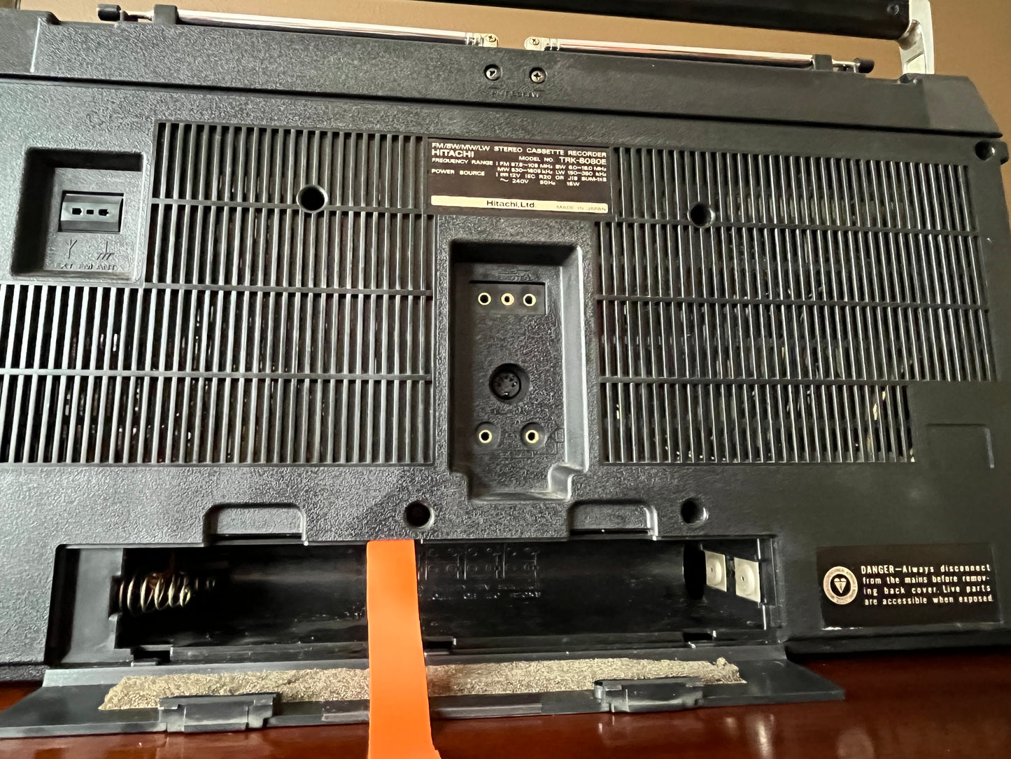 Hitachi TRK-8080 Boombox. Radio Cassette