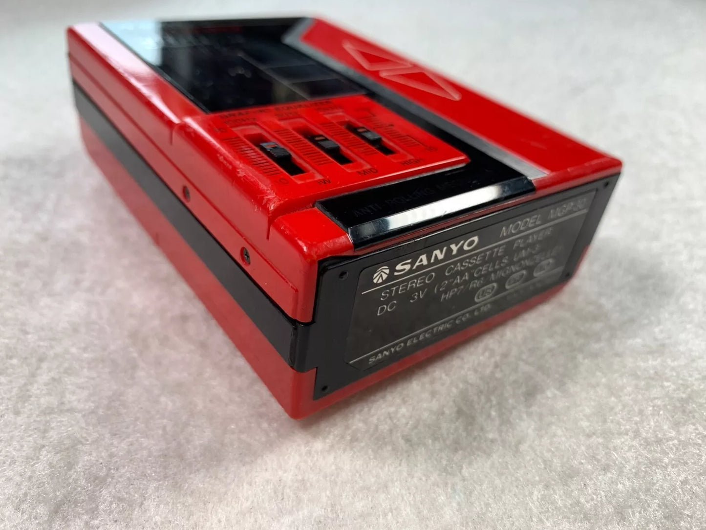 Sanyo MGP30 Walkman Personal Cassette Stereo
