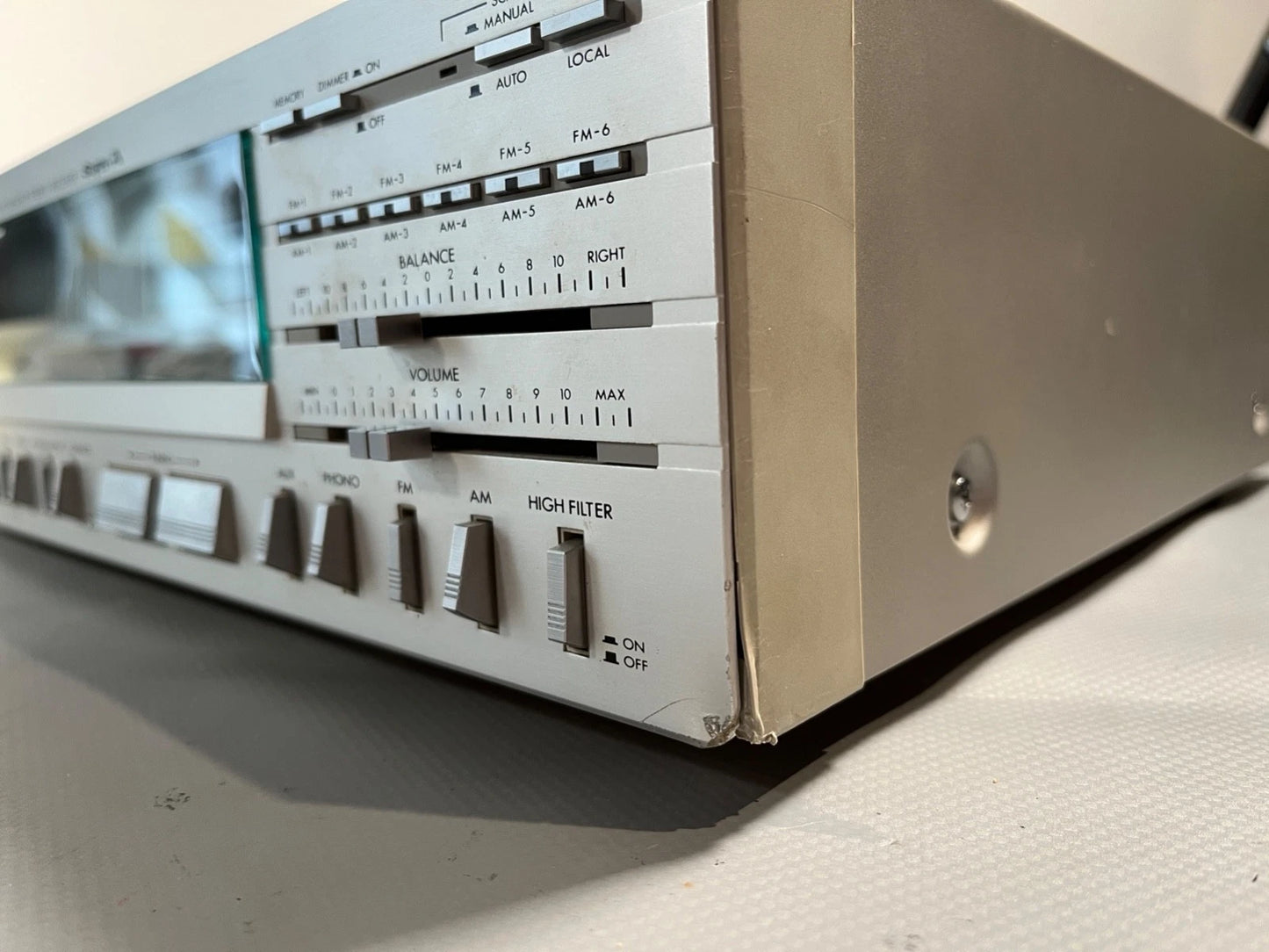 JVC R-S77 Receiver. Vintage Phono Tape Amplifier AM/FM Tuner