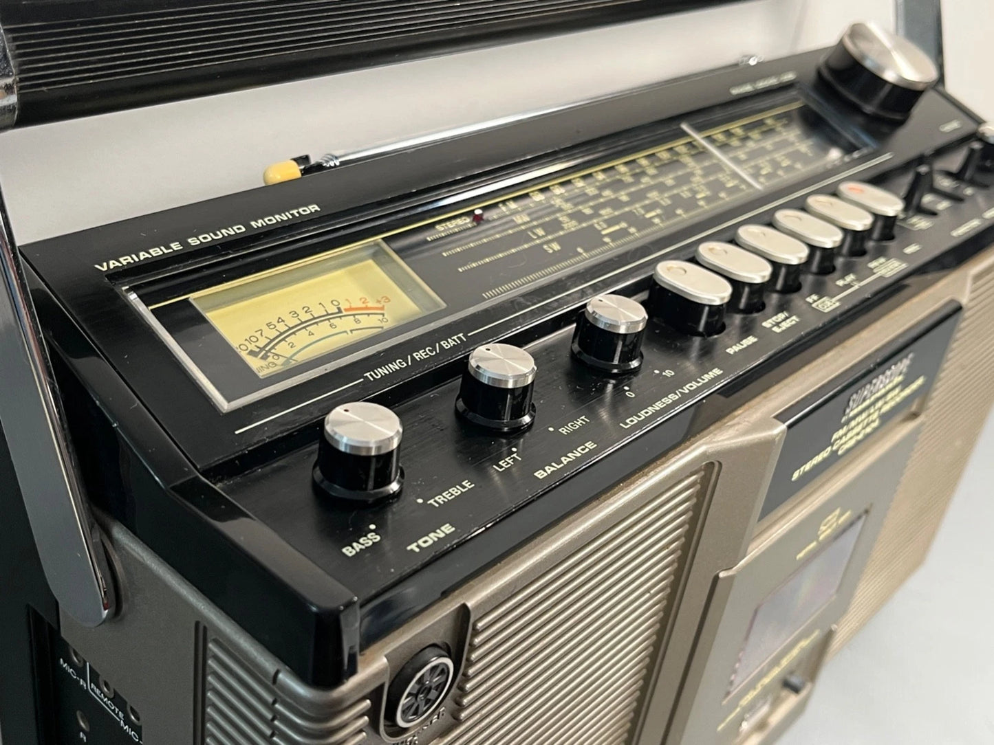 Marantz CRS-2104 Boombox Radio Cassette Superscope