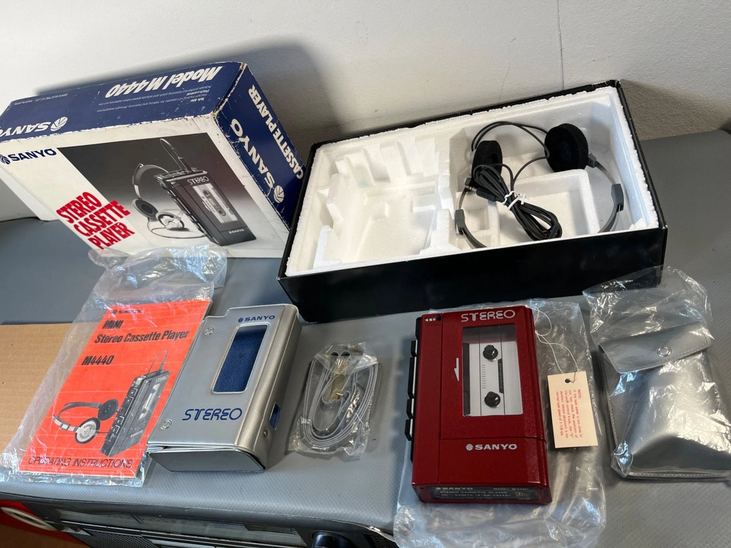Sanyo M4440 Cassette Walkman Personal Stereo, Boxed