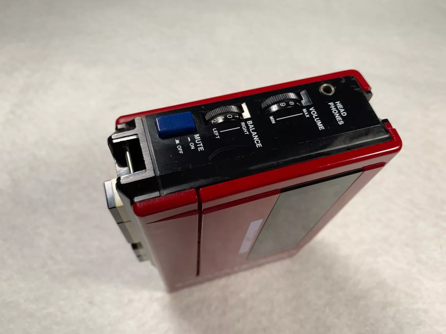 Sanyo M3330 Walkman Personal Cassette Stereo