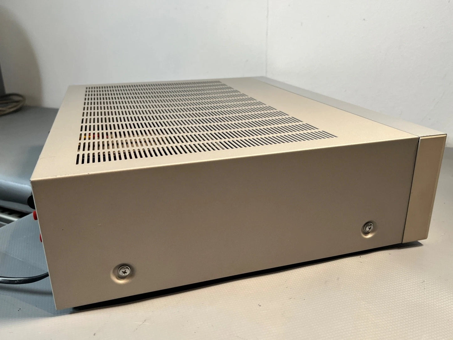 JVC R-S77 Vintage Amplifier Receiver. Phono Tape Amplifier AM/FM Tuner