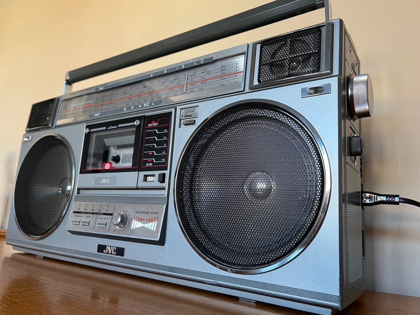 JVC RC-M50 Boombox. Radio Cassette