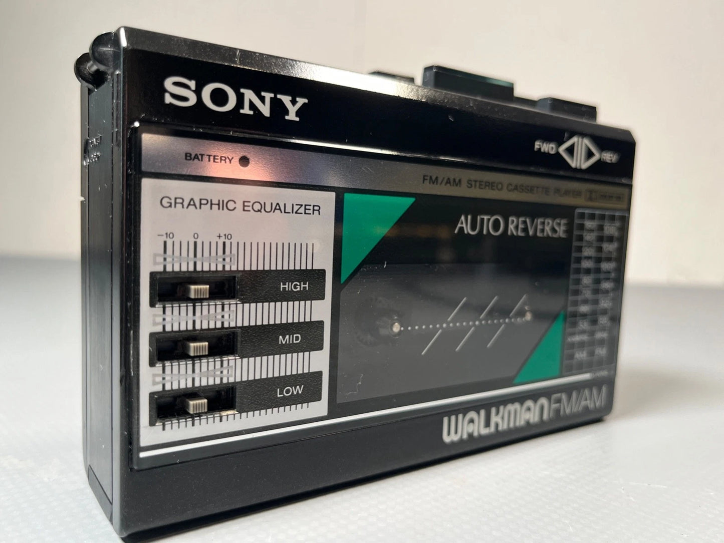 Sony WM-F18 / F28 Radio Cassette Stereo Walkman