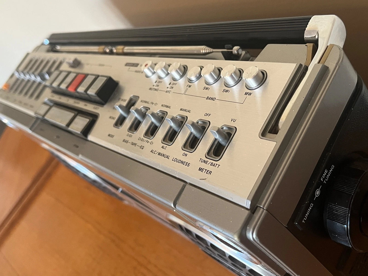Sharp GF-9090X Radio Cassette Boombox