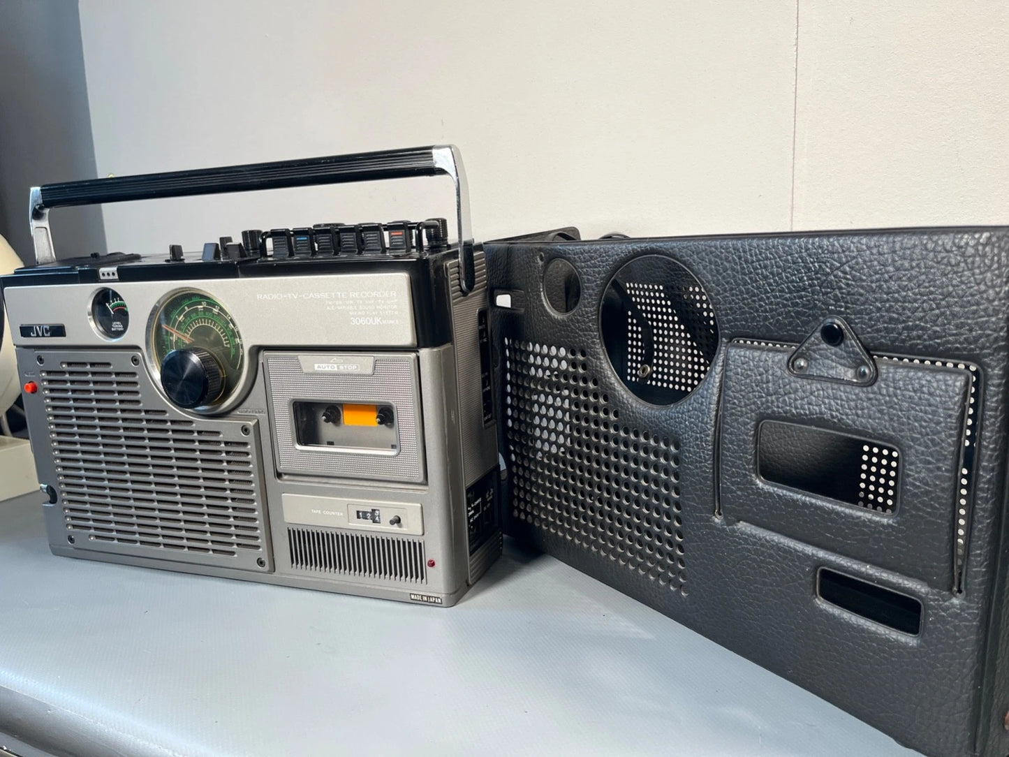 JVC 3060 Radio Cassette TV Boombox with Case & Hood