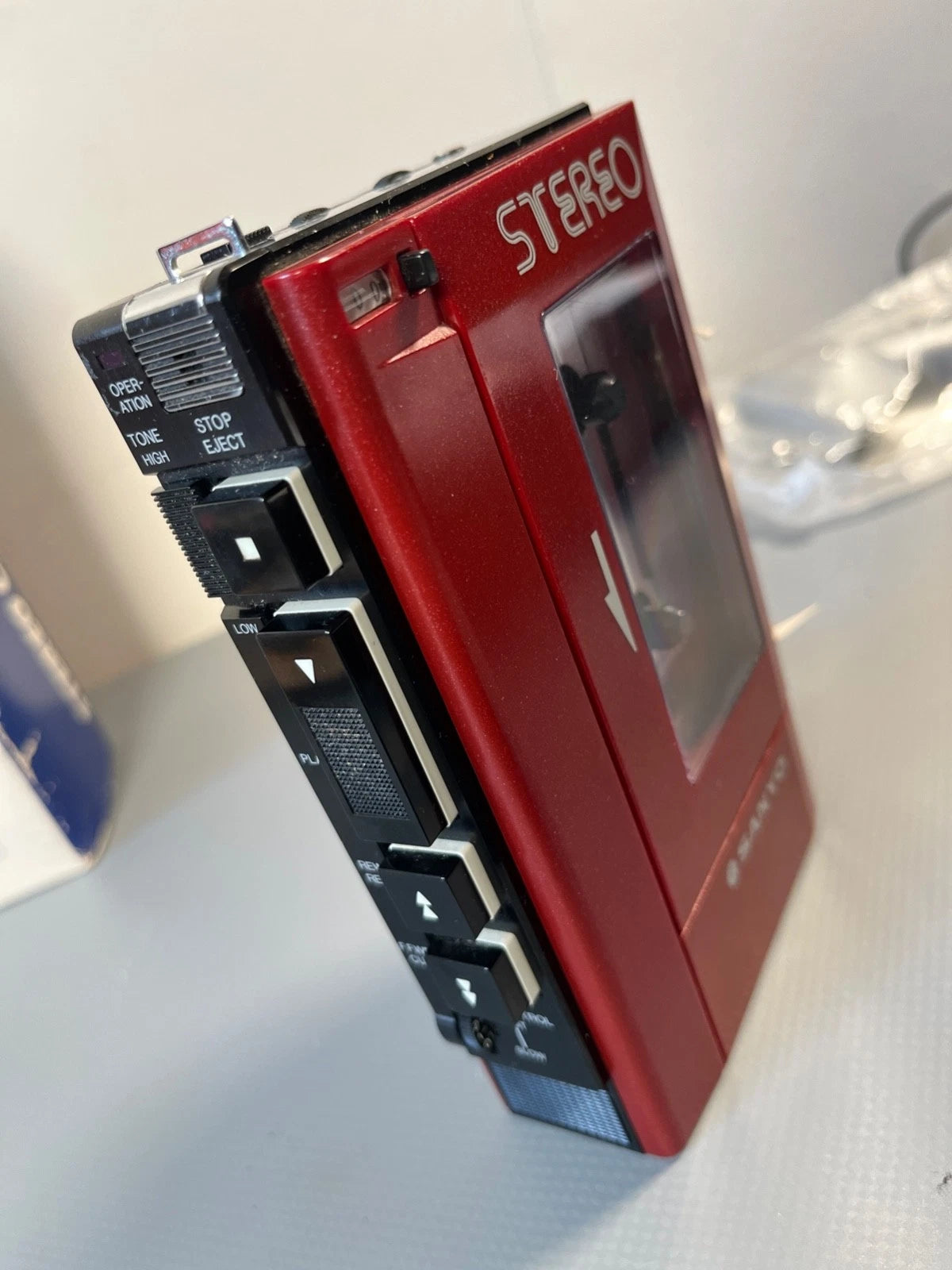 Sanyo M4440 Cassette Walkman Personal Stereo, Boxed
