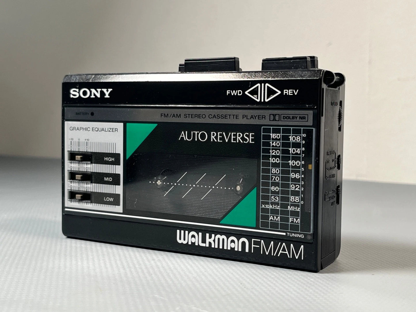 Sony WM-F18 / F28 Radio Cassette Stereo Walkman