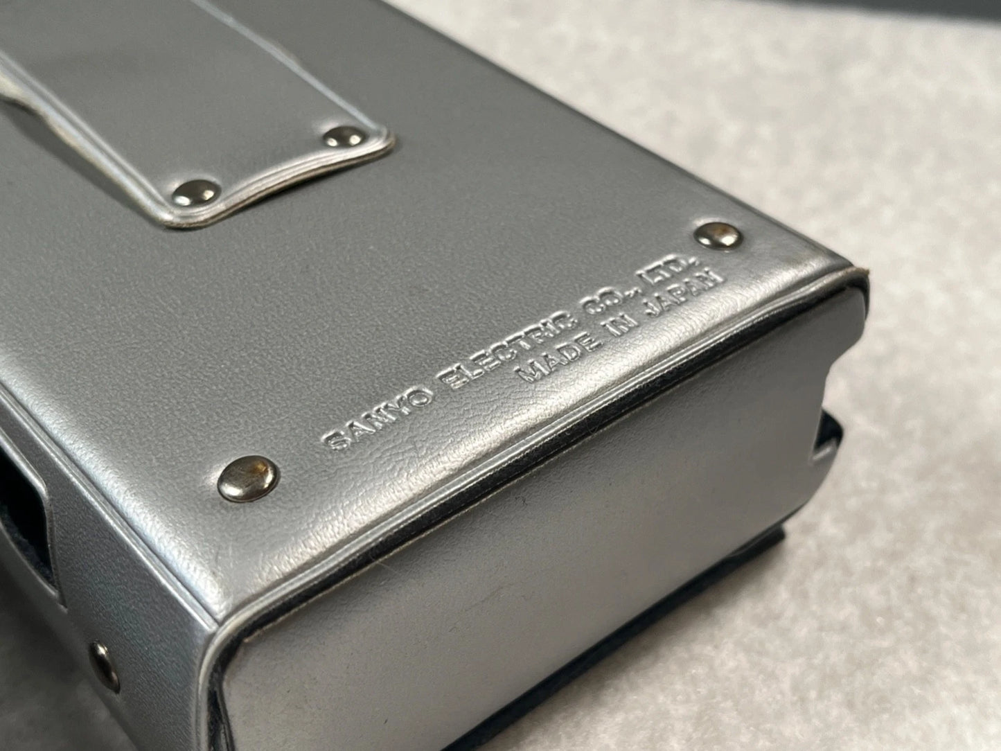 Sanyo M3330 Vintage Cassette Walkman With Case