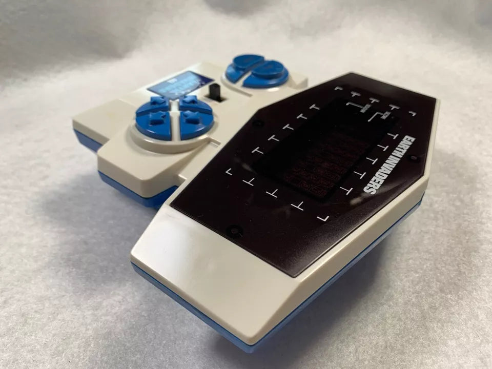 Earth Invaders CGL VFD Handheld Electronic Game Boxed