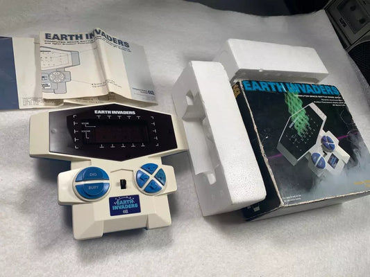 Earth Invaders CGL Handheld Electronic Game with Box & Instructions