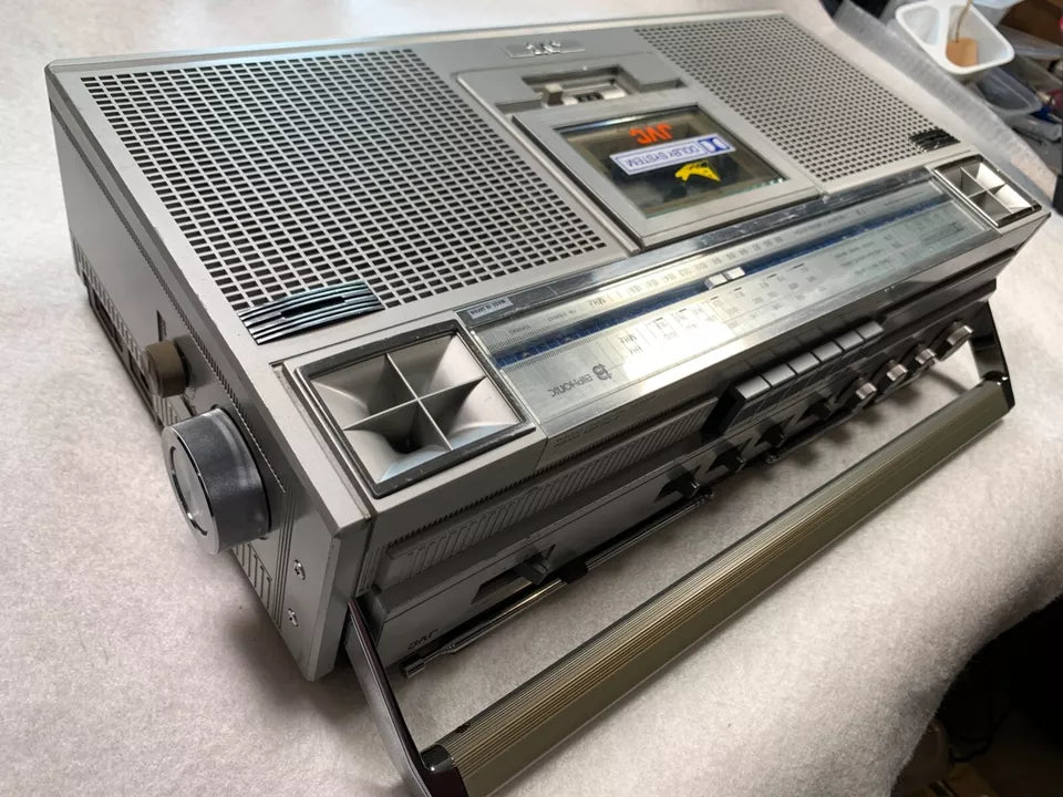 JVC RC-656  Radio Cassette Boombox