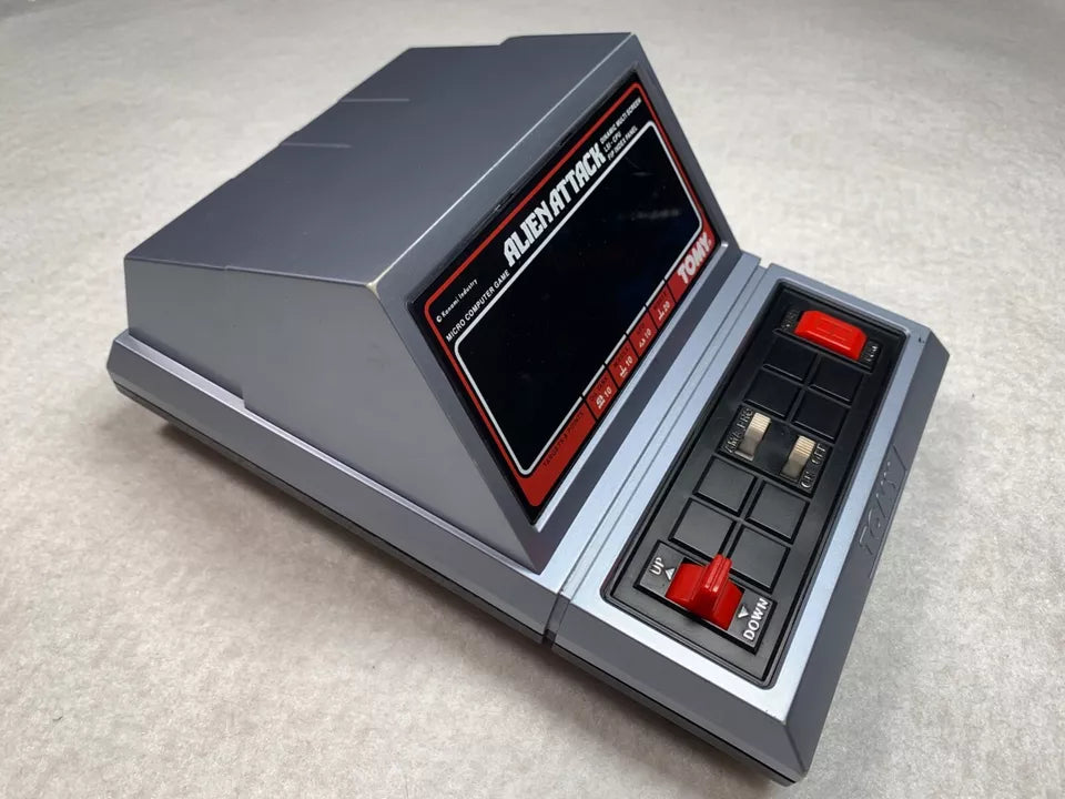 Alien Attack Tomy Tabletop VFD Game