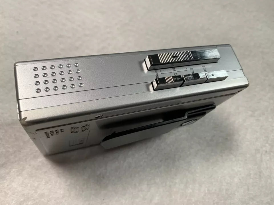 Sanyo MG12 Walkman Personal Cassette Stereo with Case
