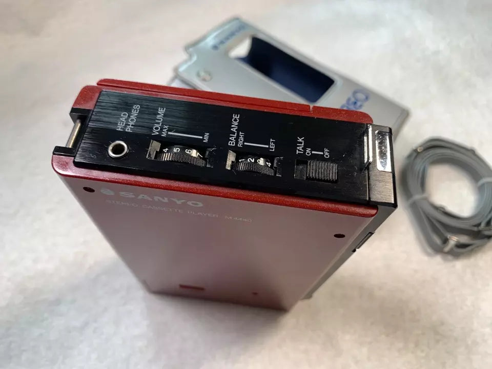 Sanyo M4440 Walkman Personal Cassette Stereo with  Case & Strap