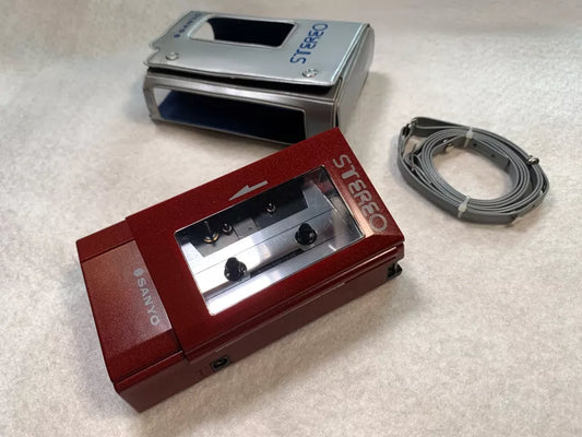 Sanyo M4440 Walkman Personal Cassette Stereo with  Case & Strap