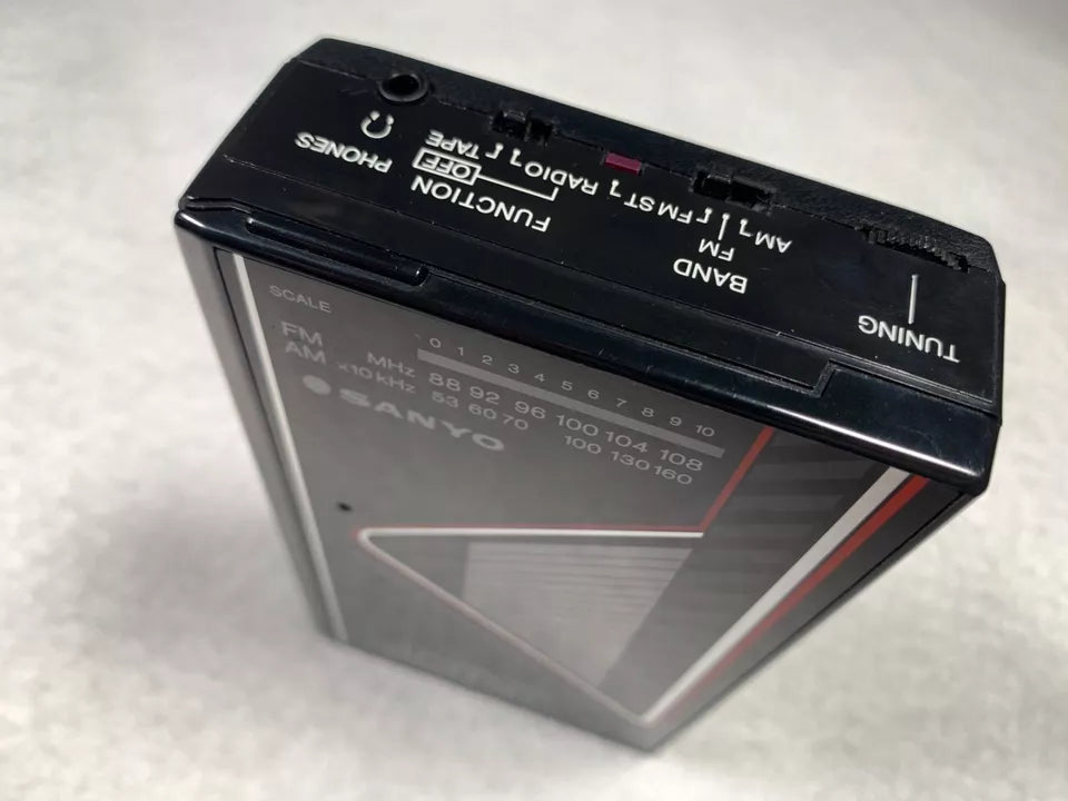 Sanyo MGR59 Walkman Radio Cassette Stereo