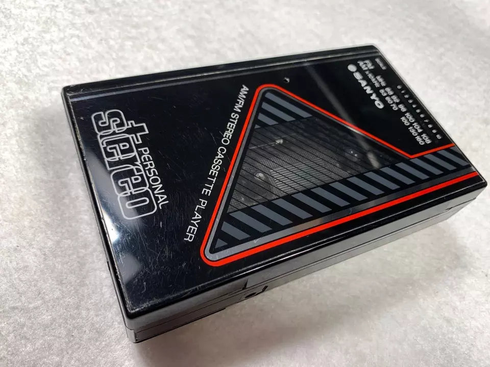 Sanyo MGR59 Walkman Personal Radio Cassette Stereo