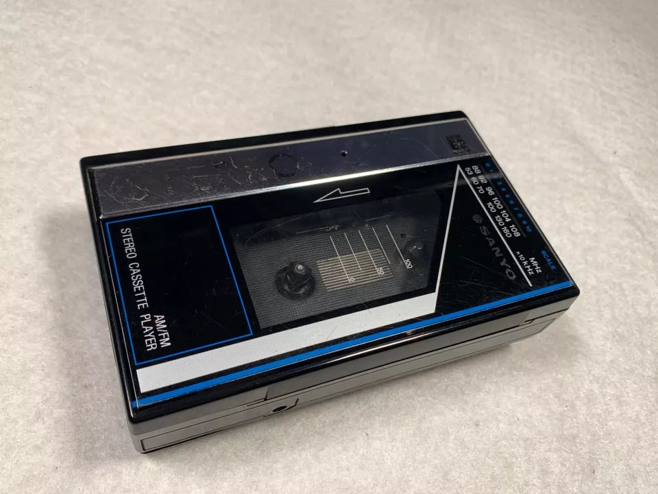 Sanyo MGR59 Walkman Personal Radio Cassette Stereo