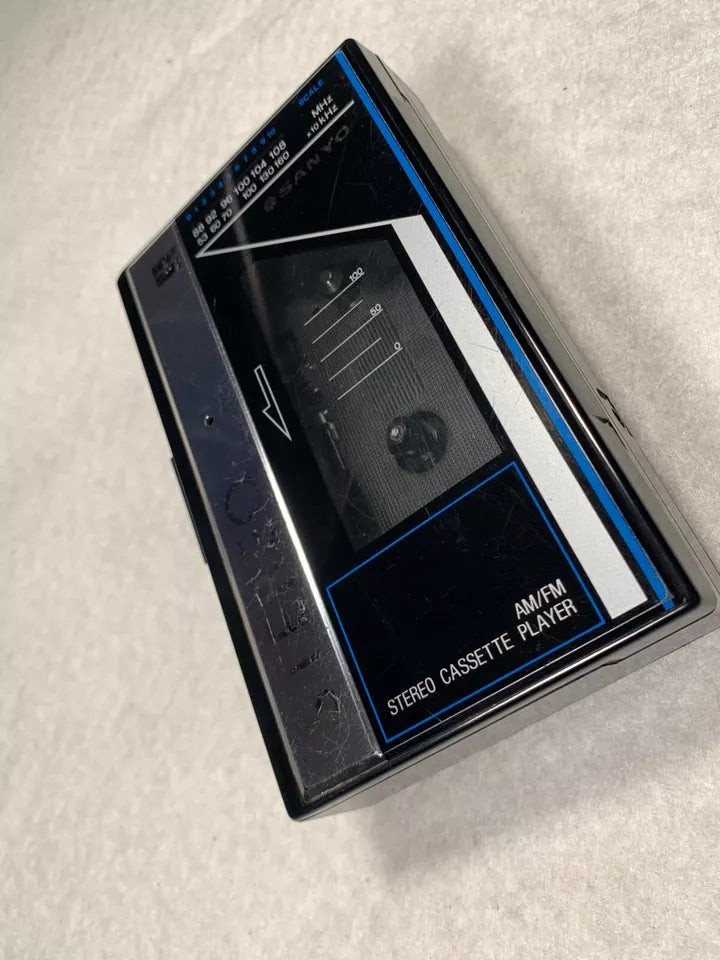 Sanyo MGR59 Walkman Personal Radio Cassette Stereo